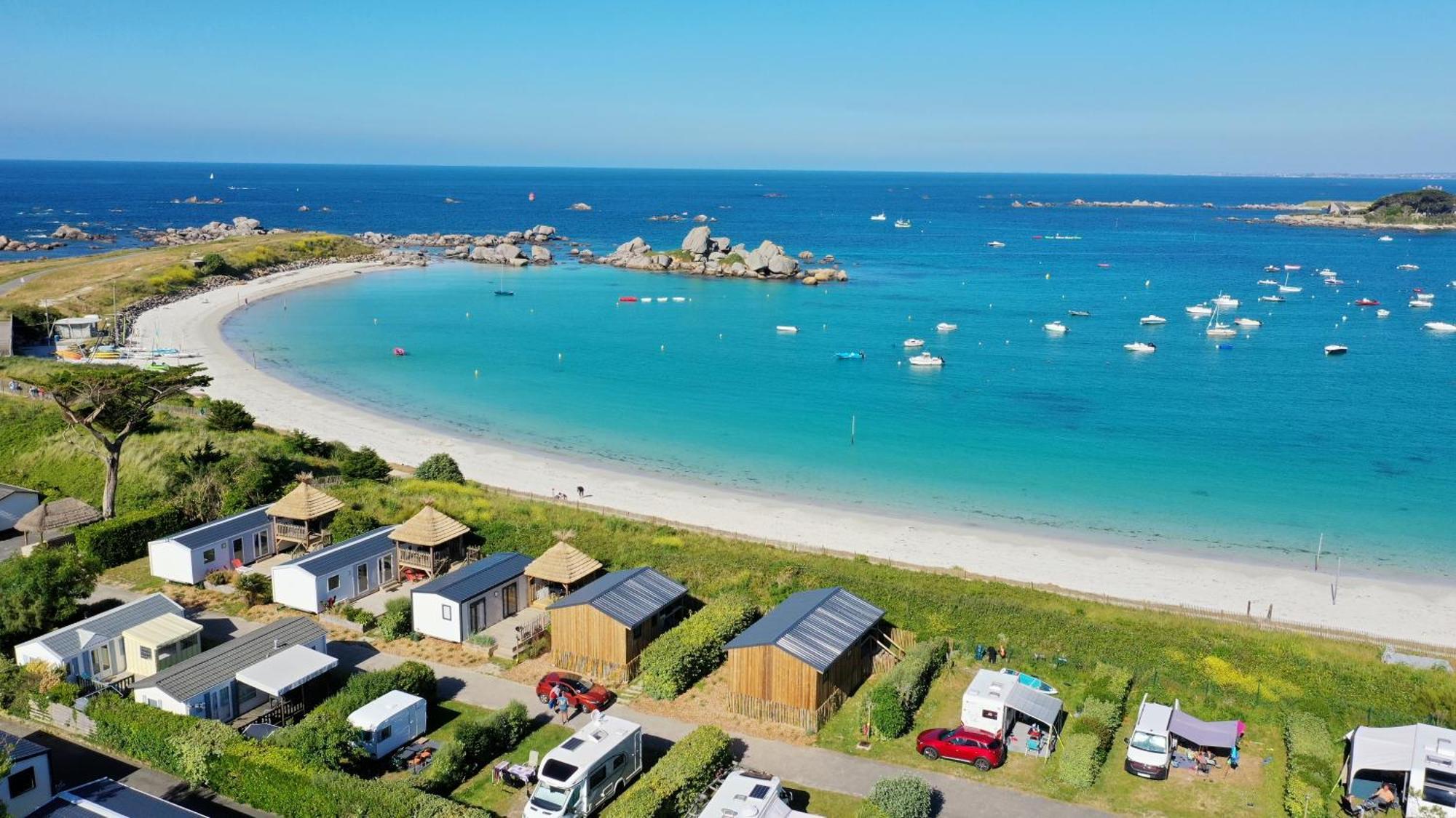 Camping De La Cote Des Legendes Brignogan-Plages Exteriör bild