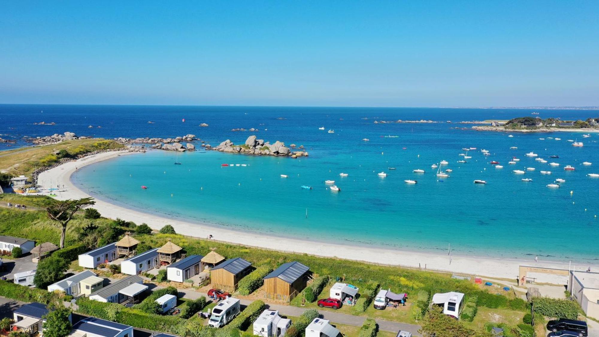 Camping De La Cote Des Legendes Brignogan-Plages Exteriör bild